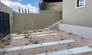 C227 Casa en venta en San Miguel de Allende en Privada Vista Antigua