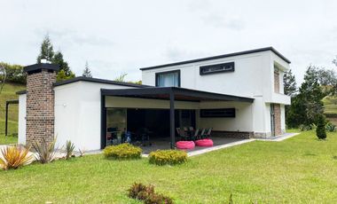 PR19702 Casa Amoblada en arriendo en el sector La Mosquita