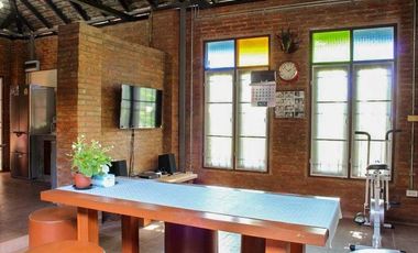Explore this captivating Lanna-style Thai house for sale in the center of Chiang Rai.
