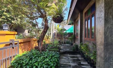 Explore this captivating Lanna-style Thai house for sale in the center of Chiang Rai.