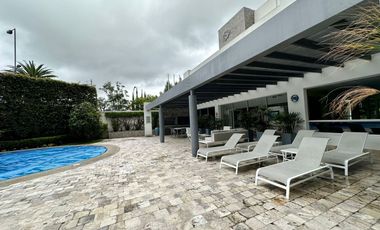 HERMOSO DEPARTAMENTO DE VENTA EN EDIFICIO KIRO CUMBAYÁ! VISTA!