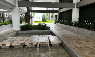 HERMOSO DEPARTAMENTO DE VENTA EN EDIFICIO KIRO CUMBAYÁ! VISTA!