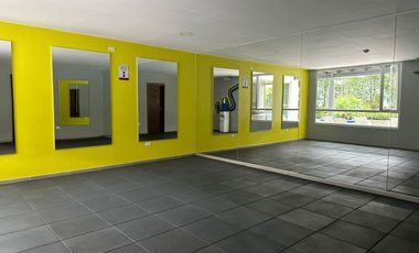 HERMOSO DEPARTAMENTO DE VENTA EN EDIFICIO KIRO CUMBAYÁ! VISTA!