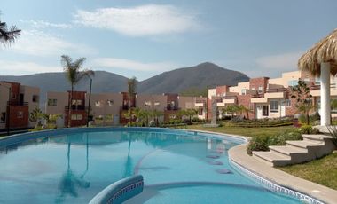 Negociable; Un Paraiso Colina de Xochitepec, Condominio con Alberca, Xochitepec Morelos