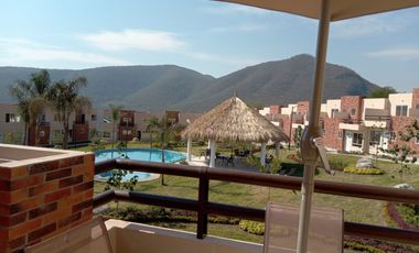 Negociable; Un Paraiso Colina de Xochitepec, Condominio con Alberca, Xochitepec Morelos