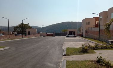 Negociable; Un Paraiso Colina de Xochitepec, Condominio con Alberca, Xochitepec Morelos