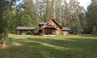 Hermosa casa en parcela en recinto cerrado a 5km de Pucon