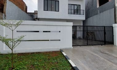 Rumah Baru Dijual 2 Lantai Siap Huni  Komplek Tanjungsari Asri Residence , Antapani Bandung
