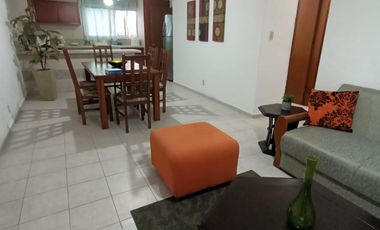 Departamento amueblado en planta baja de 3 recámaras en Col. Villa Rica. A una cuadra de Vía Muerta
