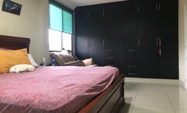 Venta de casa en la Urbanización Estancias del Río en la Vía Samborondón.