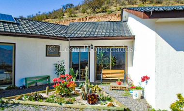 Se vende Hermosa parcela con casa en  condominio en sector Alhue, Curacaví.