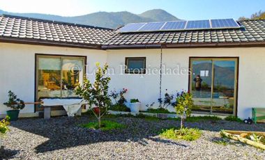 Se vende Hermosa parcela con casa en  condominio en sector Alhue, Curacaví.