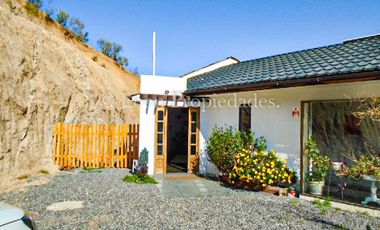 Se vende Hermosa parcela con casa en  condominio en sector Alhue, Curacaví.