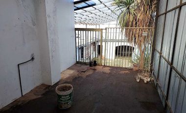 Vende Casa a Pasos del Centro
