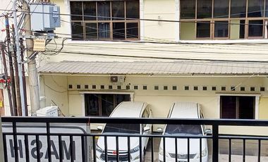 Kost Dekat Universitas Kristen Petra, UIN Sunan Ampel