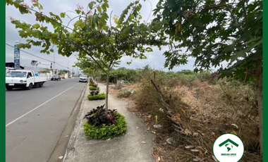 TERRENO ESTRATÉGICO EN VENTA CON DOBLE FRENTE – ZONA COMERCIAL E INDUSTRIAL DE ALTO TRÁFICO EN AVENIDA REALES TAMARINDOS DE PORTOVIEJO
