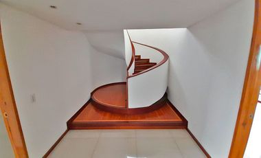 APARTAMENTO DUPLEX EN VENTA UBICADO EN SOTOMAYOR BUCARAMANGA