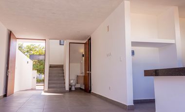 Casa en venta MOD. Bambú. 3 recamaras, piscina, garage techado, en privada residencial con amenidades.