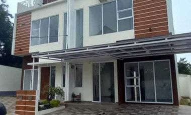 Rumah 2,5 lantai di Bekasi kota free SHM