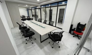 En venta edificio comercial en Urdenor 1