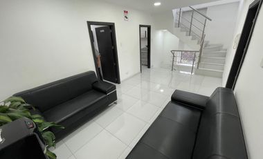 En venta edificio comercial en Urdenor 1