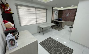 En venta edificio comercial en Urdenor 1