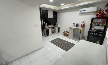 En venta edificio comercial en Urdenor 1