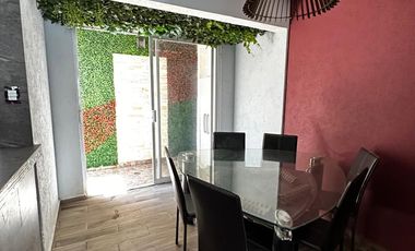 CASA EN RENTA AMUEBLADA EN CAÑADAS DEL BOSQUE