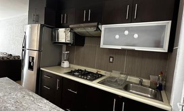 CASA EN RENTA AMUEBLADA EN CAÑADAS DEL BOSQUE