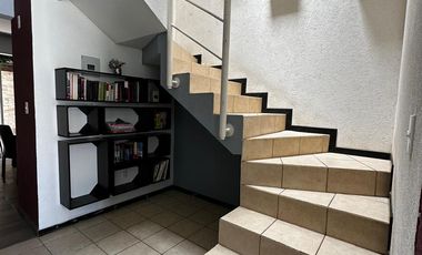 CASA EN RENTA AMUEBLADA EN CAÑADAS DEL BOSQUE