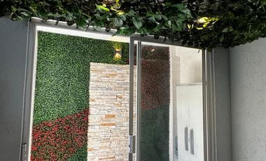 CASA EN RENTA AMUEBLADA EN CAÑADAS DEL BOSQUE