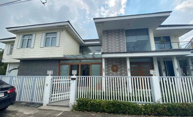 Avida Settings | 2-Storey Luminous Modern Fully Furnished House and Lot for Sale in Paliparan Road, Bacoor, Cavite near Alabang Town Center