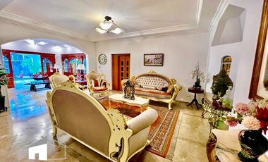 Elegant 2-Level Residence with Elevator and Pool in Valle Verde 5, Pasig City