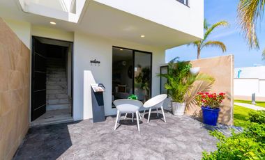 CASA CON ALBERCA Y PALAPA EN VENTA AL SUR DE CUERNAVACA