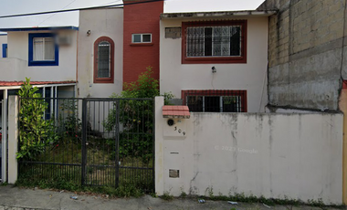 Casa en Remate Bancario en Blanca Mariposa, Villahermosa, Tab. (65% debajo de su valor comercial, solo recursos propios, Unica Oportunidad) -EKC