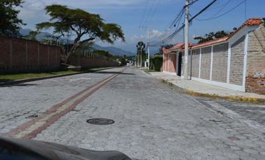 Venta Terreno Tumbaco Dentro de Urbanización Privada Sector de Hilacryl