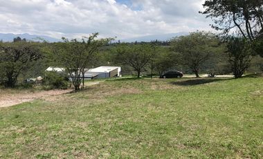 Venta Terreno Tumbaco Dentro de Urbanización Privada Sector de Hilacryl