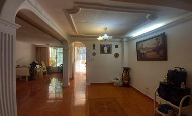 URBANIZACION EL GOLF CARTAGENA,BOLIVAR, VENDO EXCELENTE CASA DOS PLANTAS.