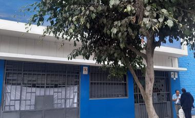 Vendo Inmueble Urbano a precio de remate en Av Prolongación La Mar - La Victoria a pocas cuadras del Emporio Comercial de Gamarra