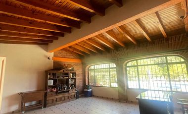EXCELENTE CASA DE CAMPO EN VENTA 
