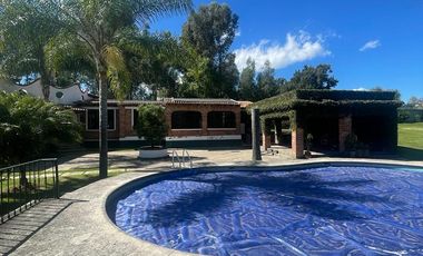 EXCELENTE CASA DE CAMPO EN VENTA 
