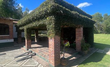 EXCELENTE CASA DE CAMPO EN VENTA 
