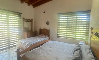 EXCELENTE CASA DE CAMPO EN VENTA 