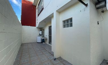 CASA EN VENTA EN FLORESTA | ARLETTE FLORES INMOBILIARIA