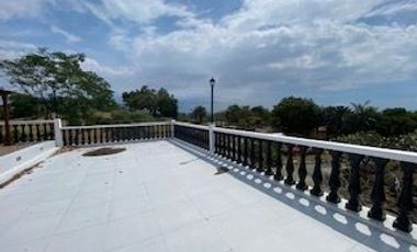 Newly Renovated House & Lot with Unobstructed Seaview