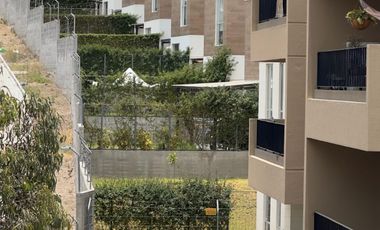 VENDO CASA EN TUMBACO