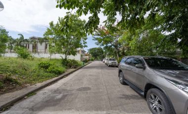 Vacant Lot For Sale in Ayala Alabang Village
