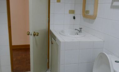 295 sq.m. townhouse of 5 bedrooms, for rent in Emerald Estate-Cebu City @ P50k/month