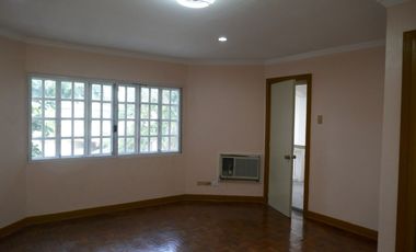 295 sq.m. townhouse of 5 bedrooms, for rent in Emerald Estate-Cebu City @ P50k/month