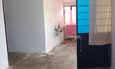 CASA EN VENTA, CON AMPLIO PATIO, VILLAS DE ZUMPANGO.